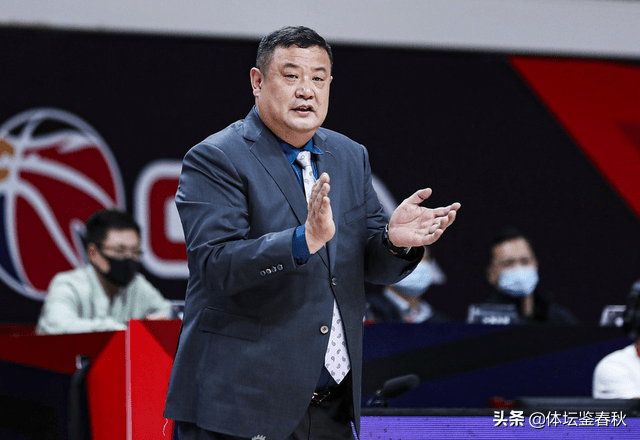 开云-社区盾集结日再迎强敌,费耶诺德内部沟通,主帅态度——信心回归,临场指挥获称赞的简单介绍